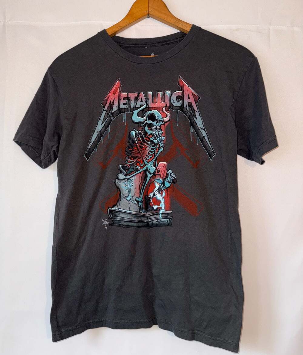 Metallica Scholars 2024 Community College Program Graphic T-Shirt Size M